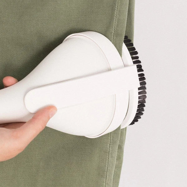 Create - Vertical Steam Iron on Stand – 1.6L White
